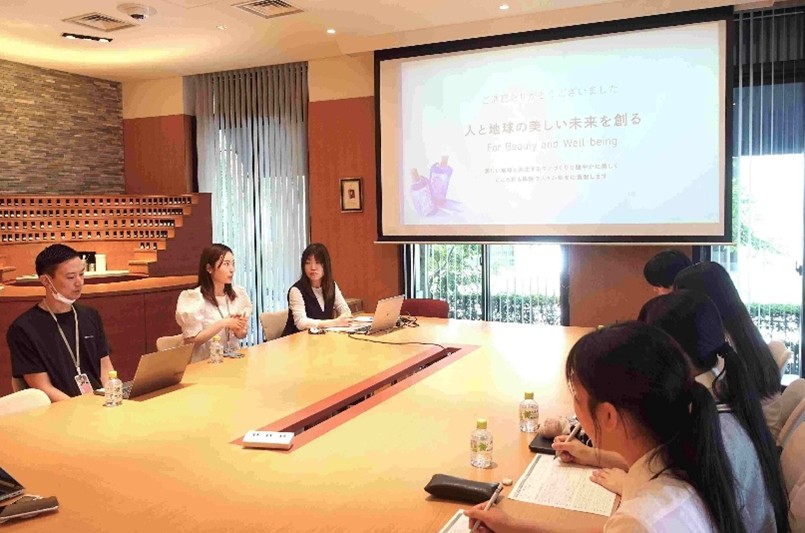 高津高校職場訪問の様子