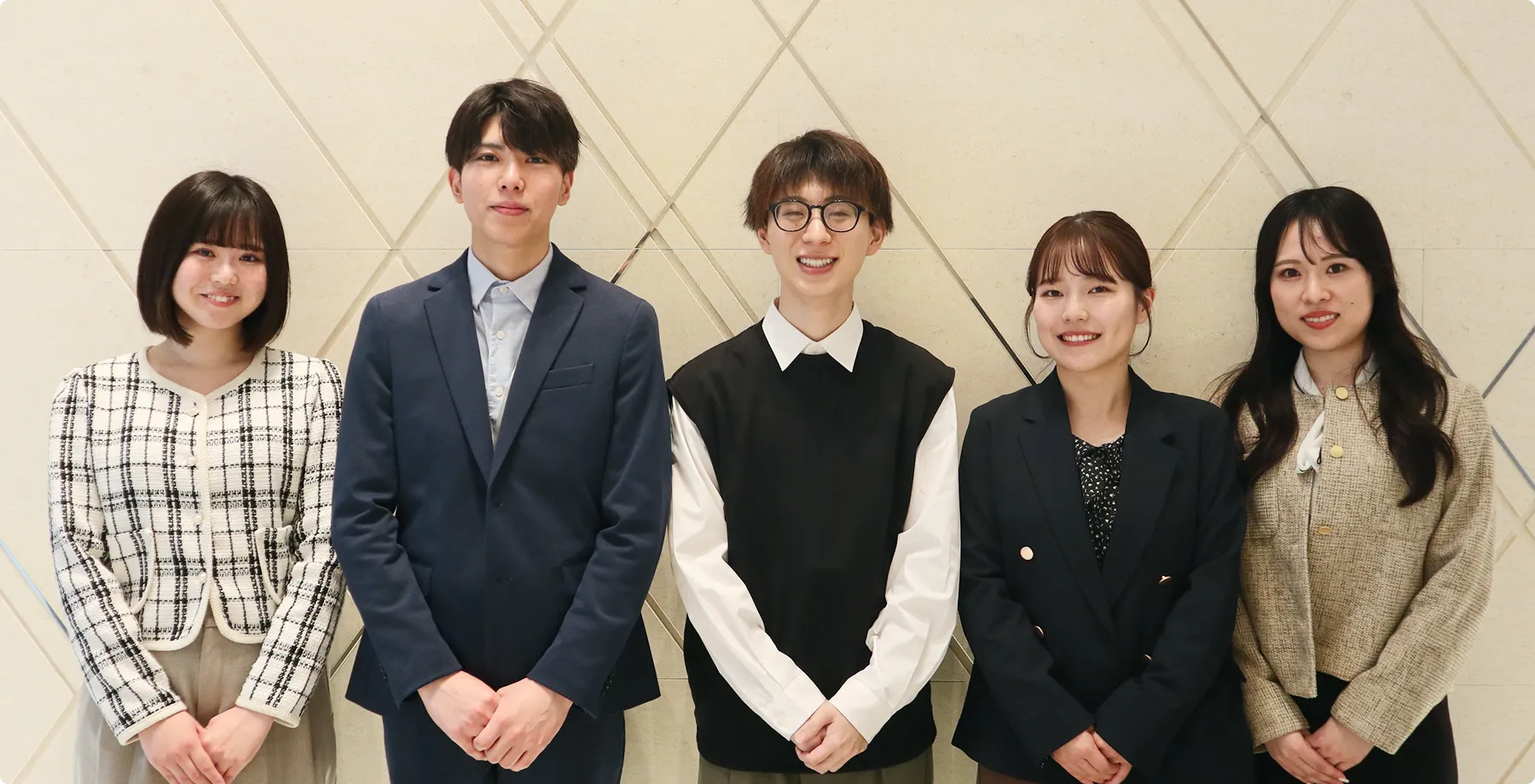 若手社員座談会の様子